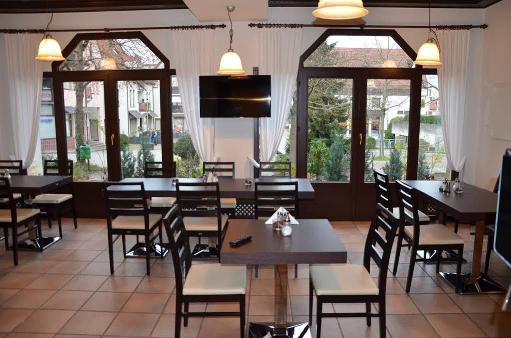 特劳博酒店 Moglingen 外观 照片