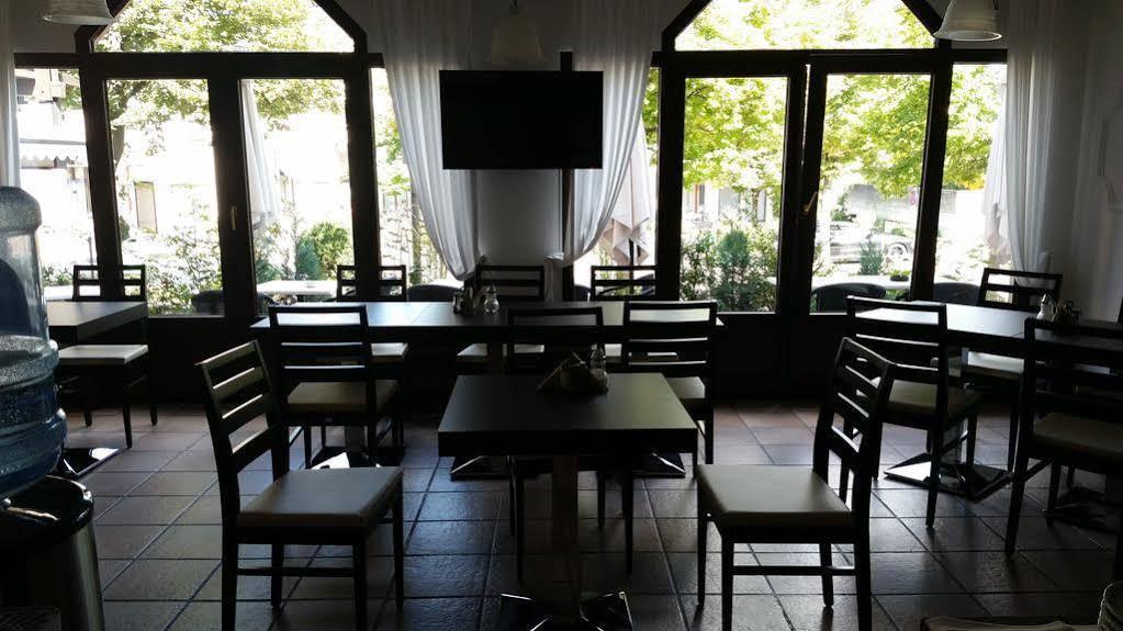 特劳博酒店 Moglingen 外观 照片